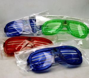 CZSUNSLOT4 - Light Up Slotted Sunglasses (12pcs @ $1.50/pc)