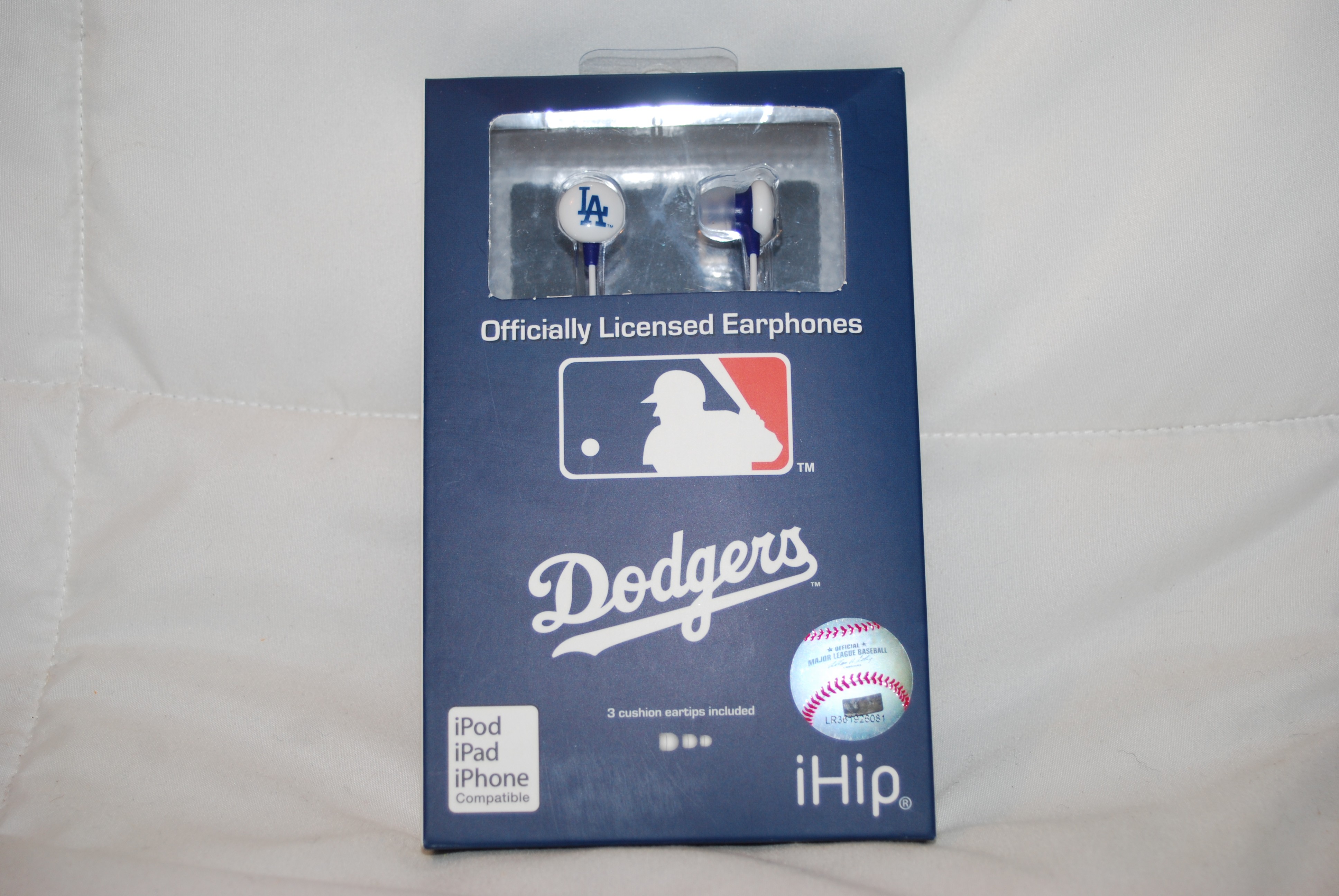 BR310 - 50" LA Dodgers Licensed Headphones (6 pcs @ $4.50/pc)