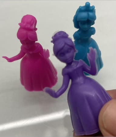 KI21 - 2" Colorful Plastic Princess Figurines (192pcs @ $0.09/pc)